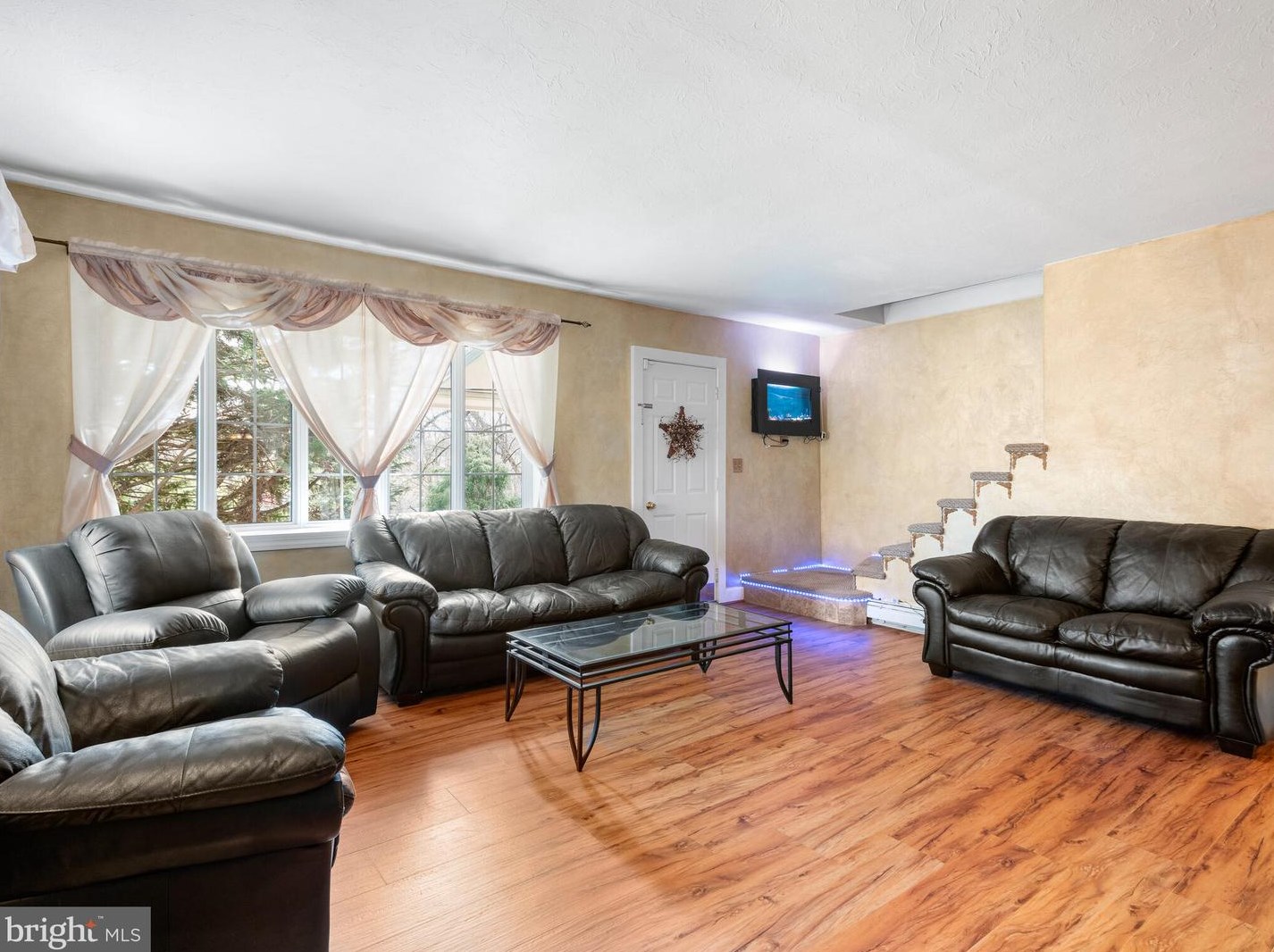 450 Misty Patch Rd, Romansville, PA 19320-4613