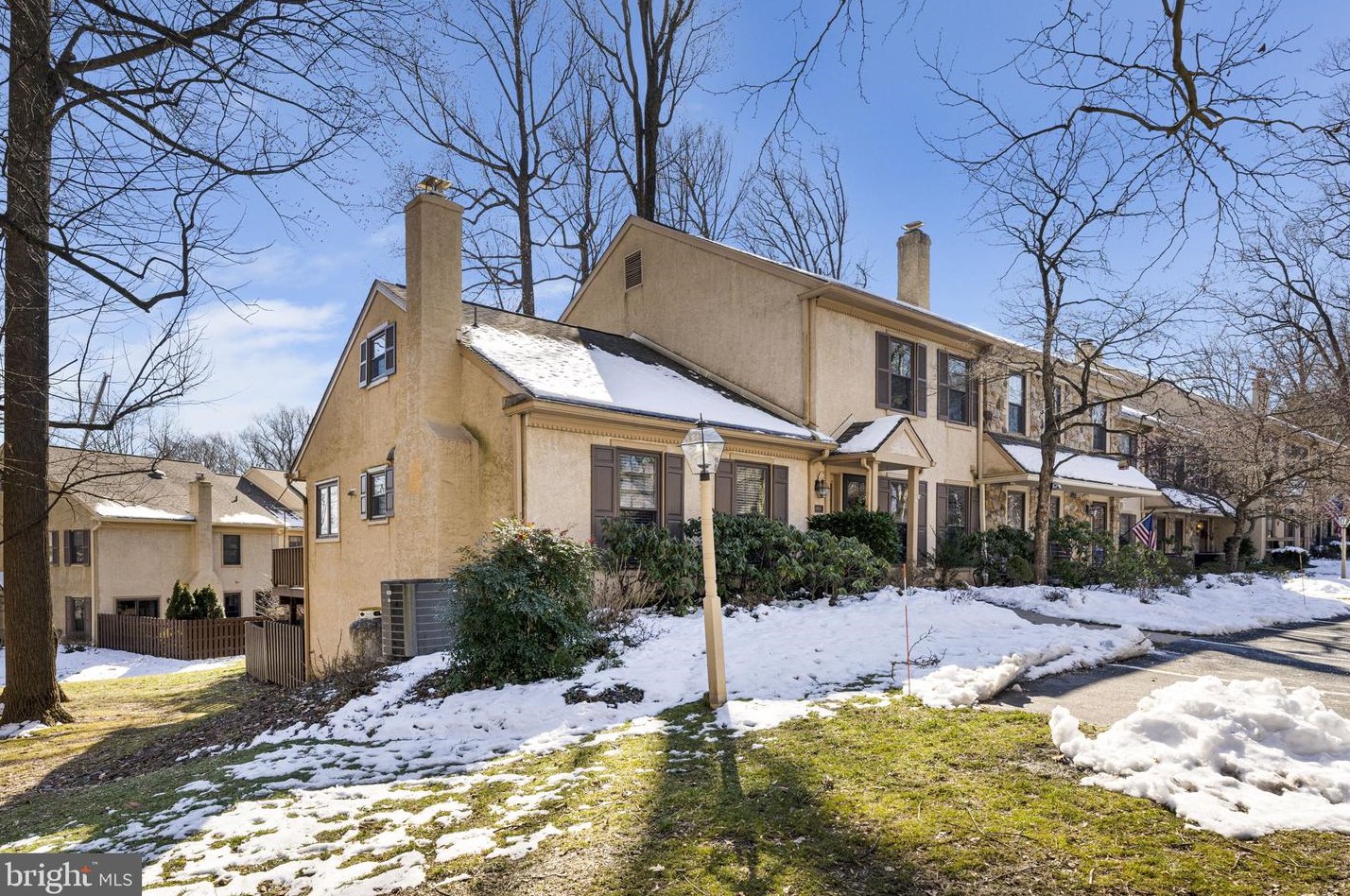 1101 Weatherstone Dr, Paoli, PA 19301
