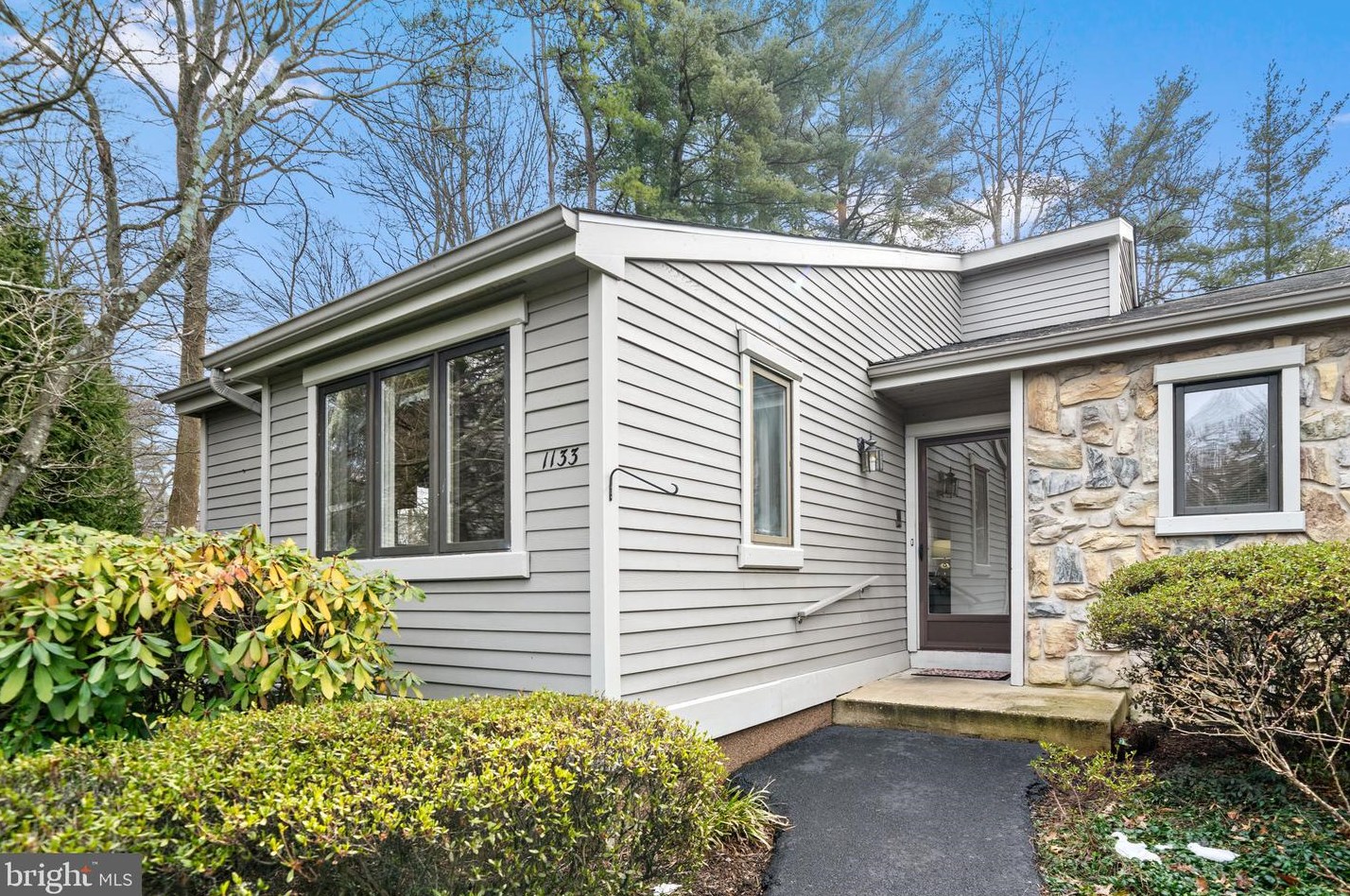 1133 Merrifield Dr, West Chester, PA 19380-6834