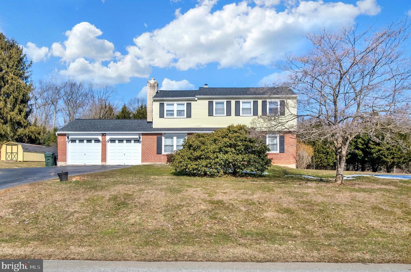 1202 Woodridge Rd, Coatesville, PA 19320