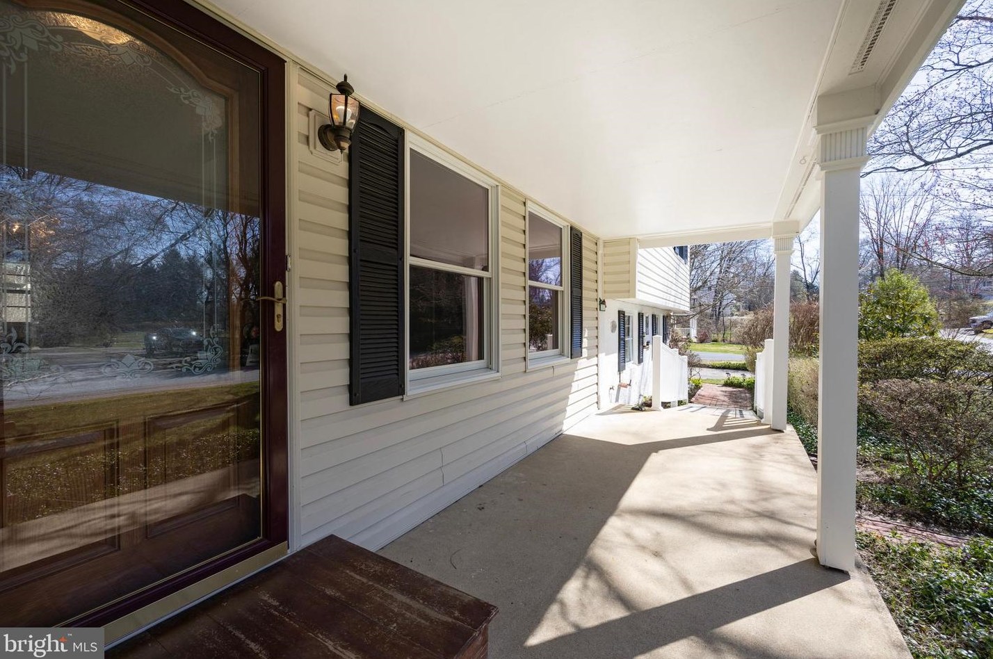 11 Long Ln, Frazer, PA 19355-2915