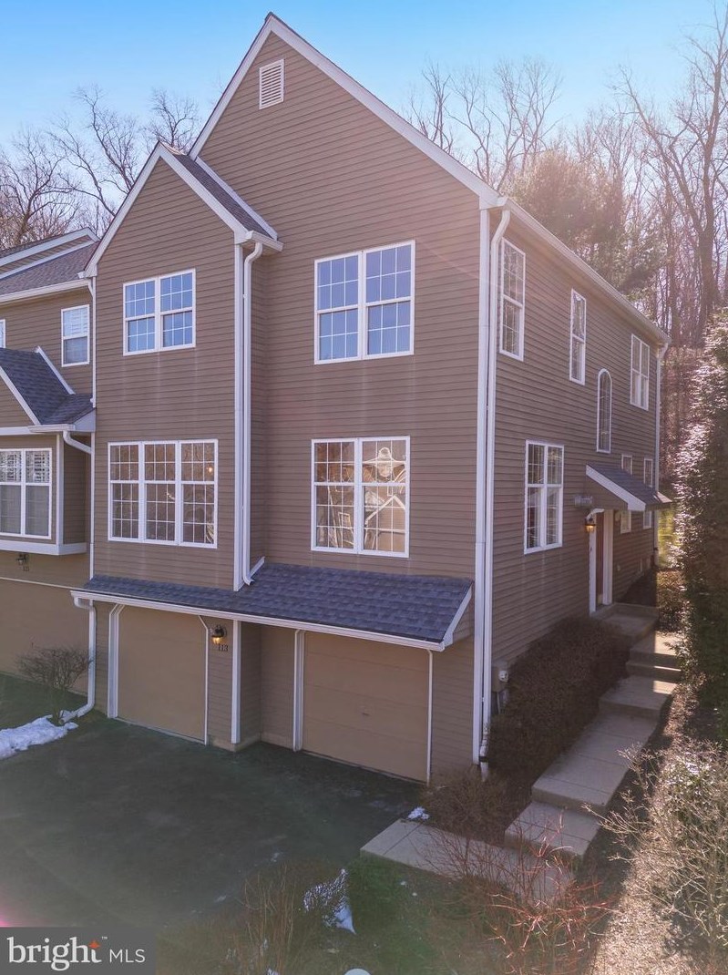 113 Weybridge Dr, Frazer, PA 19355-2147