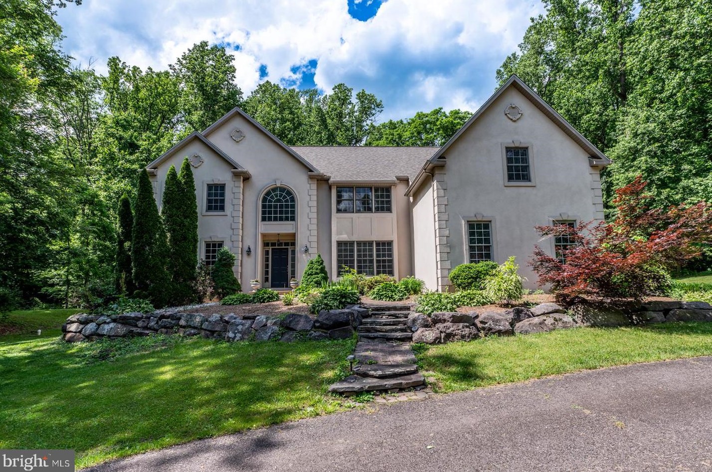 3181 Chestnut Hill Rd, Pottstown PA 19465-8560 exterior