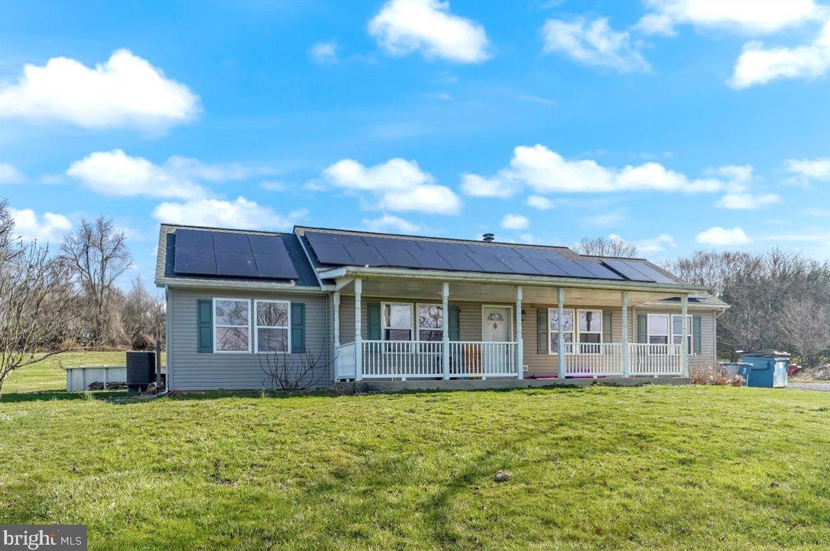 443 Pennocks Bridge Rd, West Grove, PA 19390