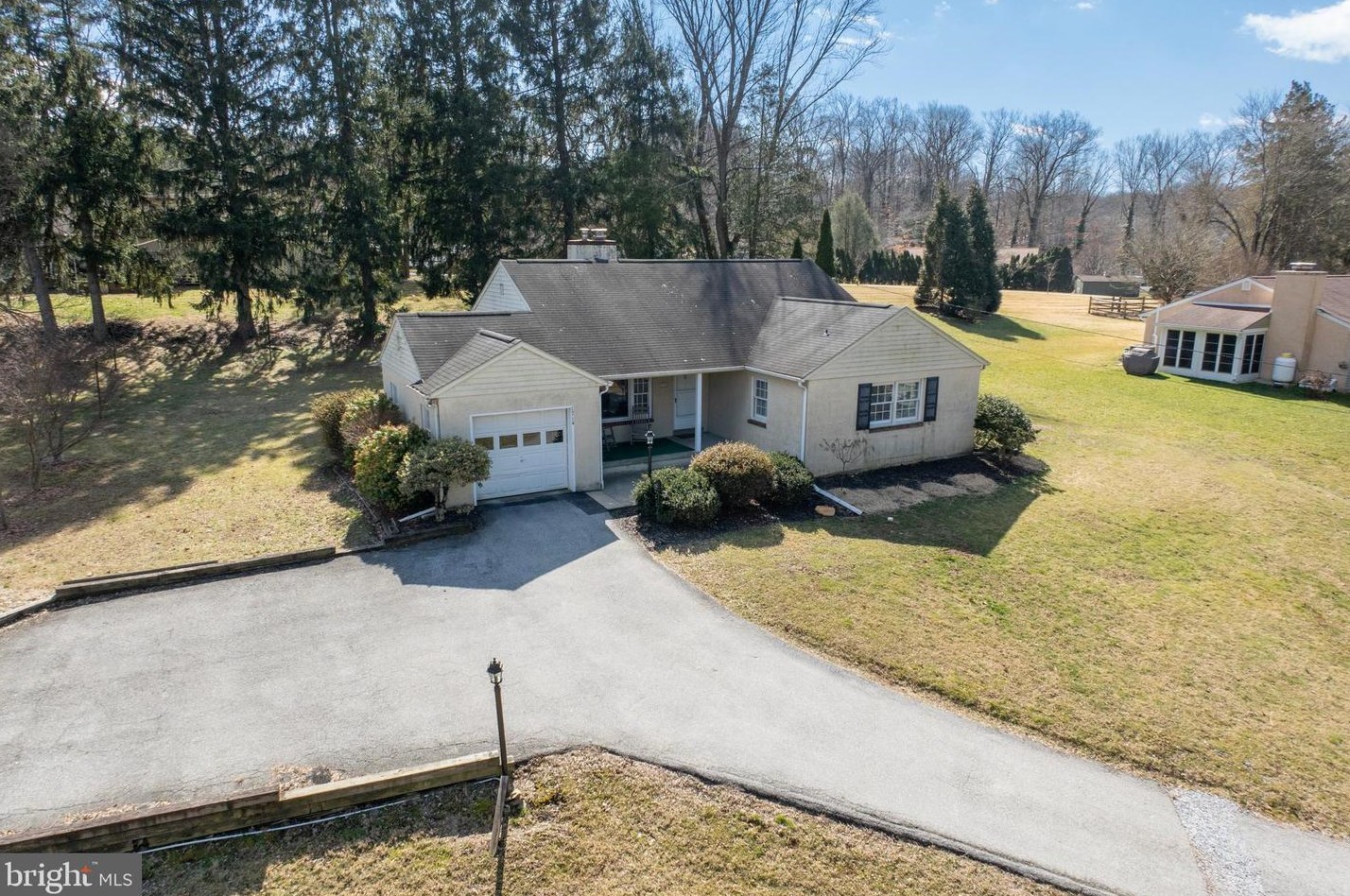 1714 Fisherville Rd, Romansville, PA 19320-2118