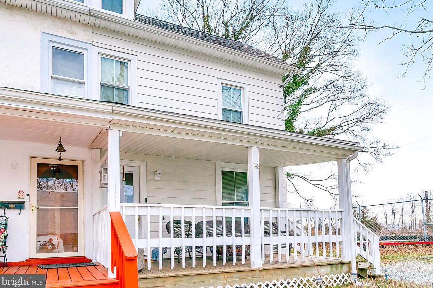 14 Railroad Ave, Paoli, PA 19301