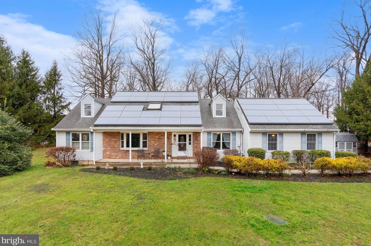 201 Whitestone Dr, Kennett Sq, PA 19348-1329