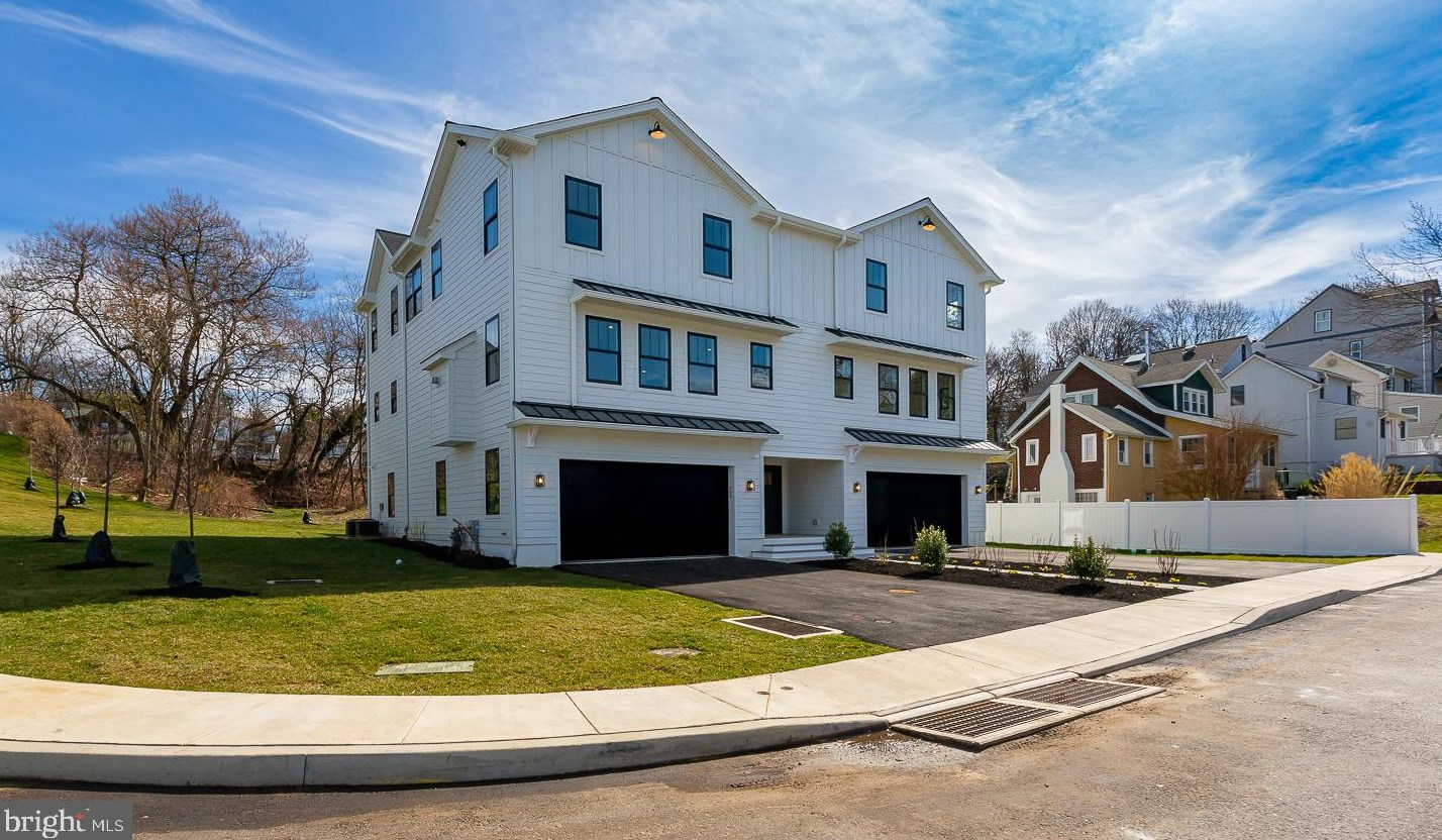 981 Henry Ave, Wayne, PA 19087
