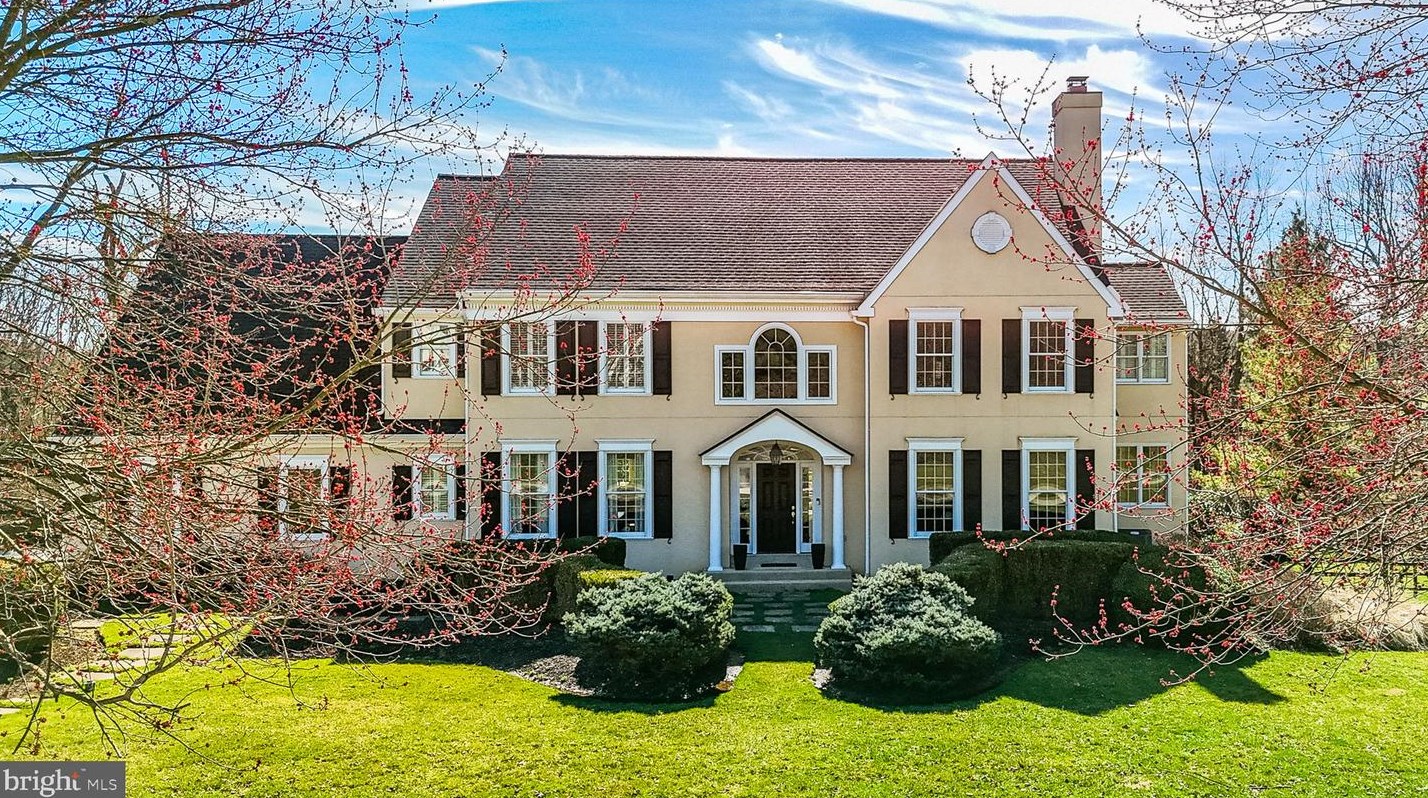 1450 Eaves Spring Dr, Frazer, PA 19355-8761