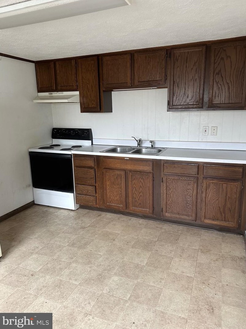 52 Central Ave #21, Berwyn, PA 19312