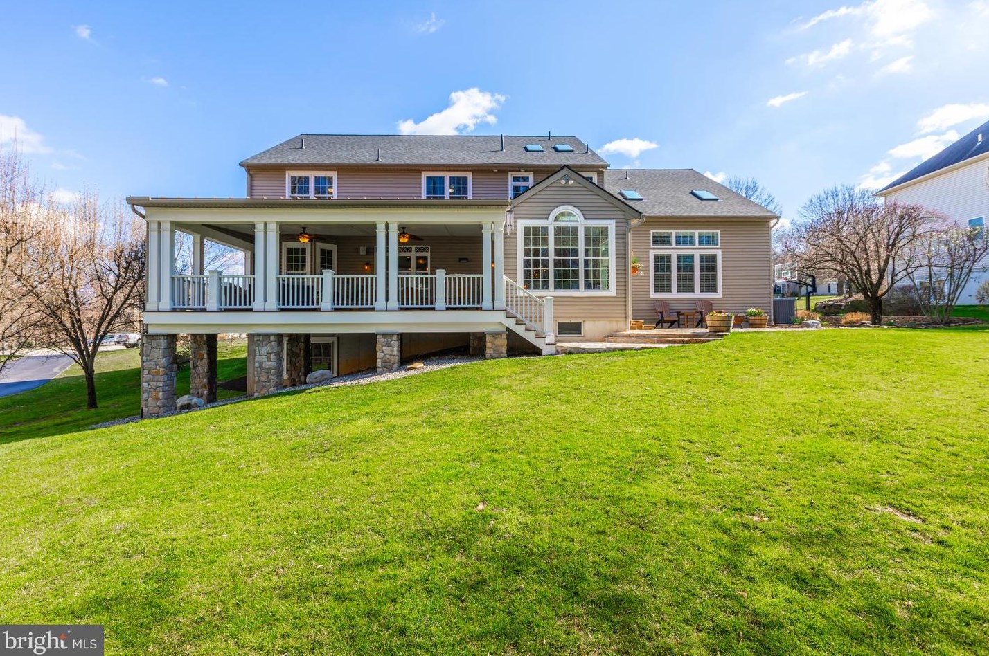 105 Clydesdale Ct, Downingtown, PA 19335