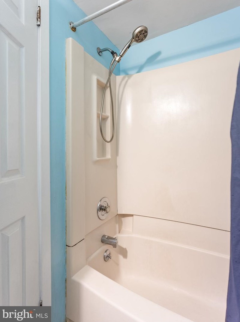 255 Walnut Springs Ct, West Chester PA  19380-1712 exterior