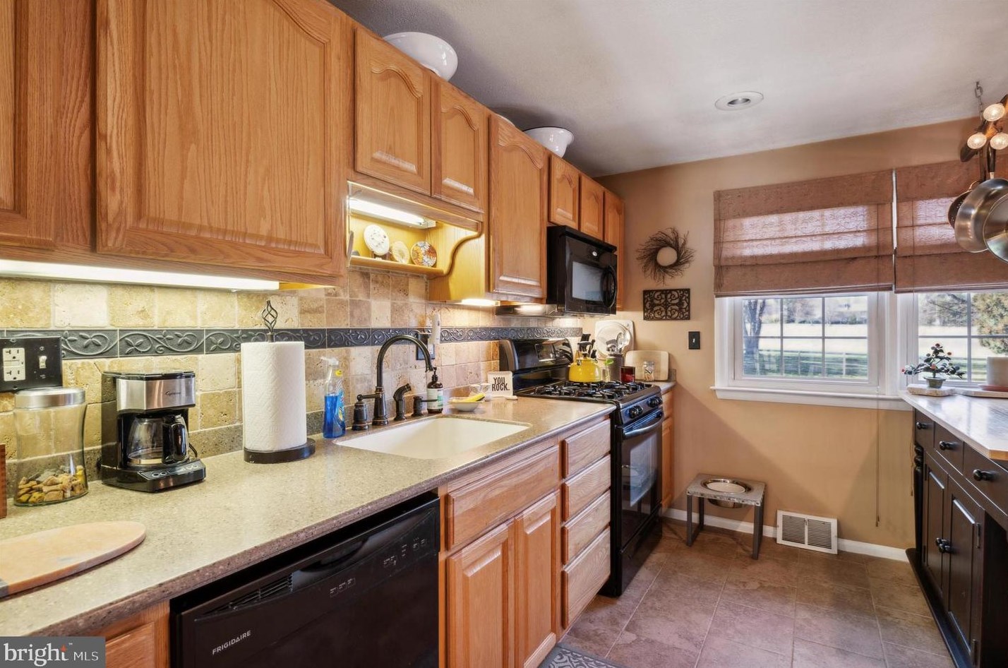 1432 Hunters Ln, West Chester, PA 19380