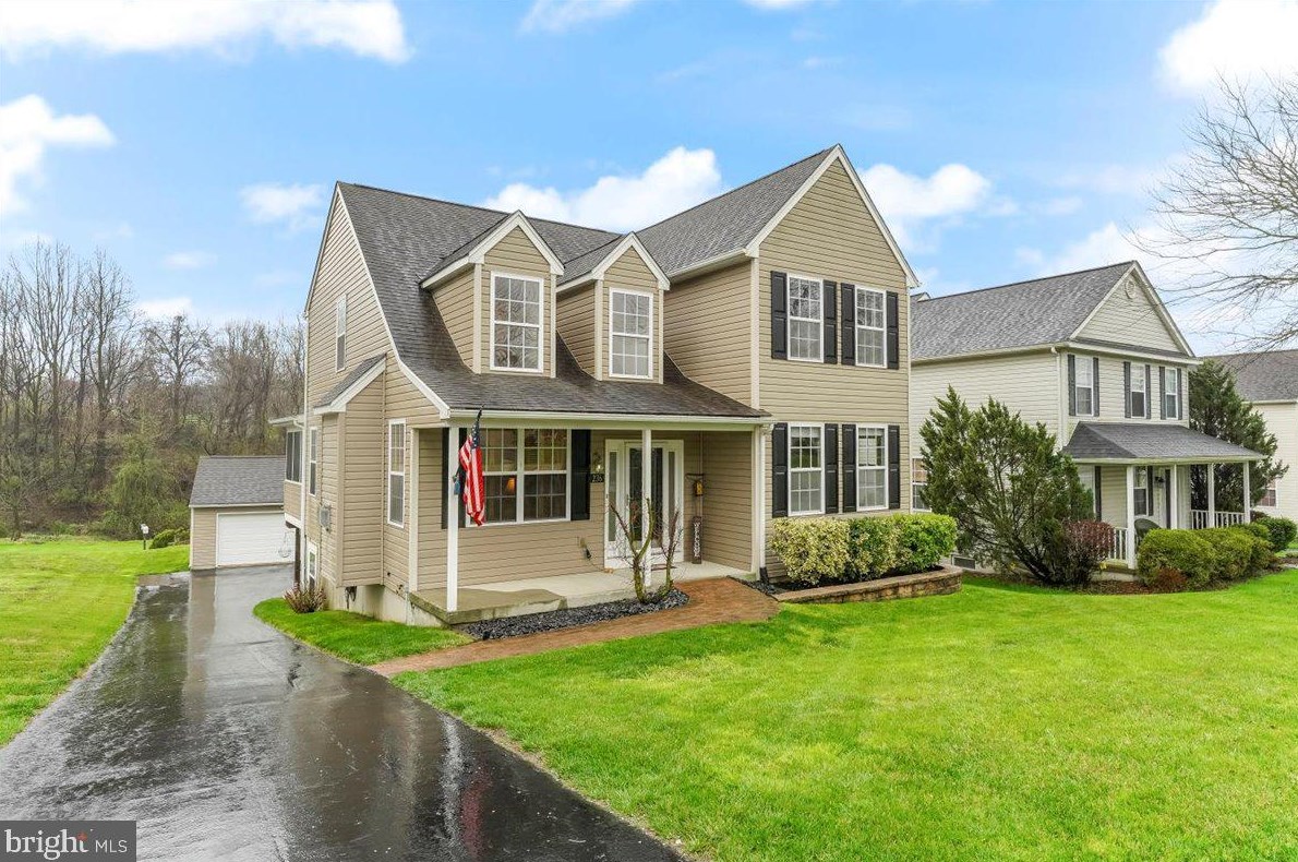 236 Beaumont Dr, Oxford, PA 19363-1366