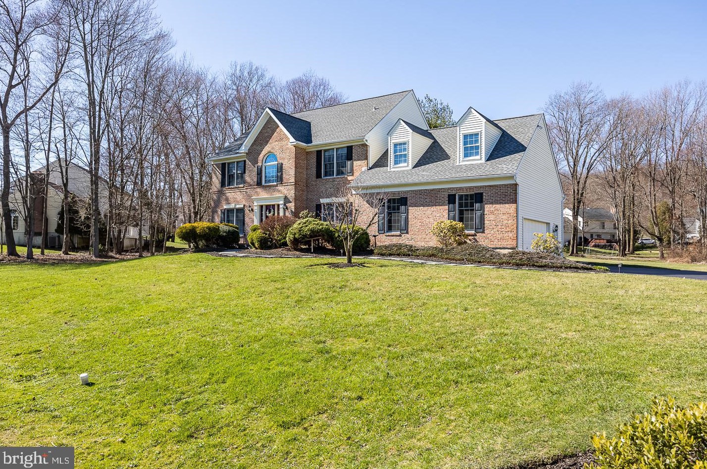 301 Cote Cir, Exton, PA 19341-3101