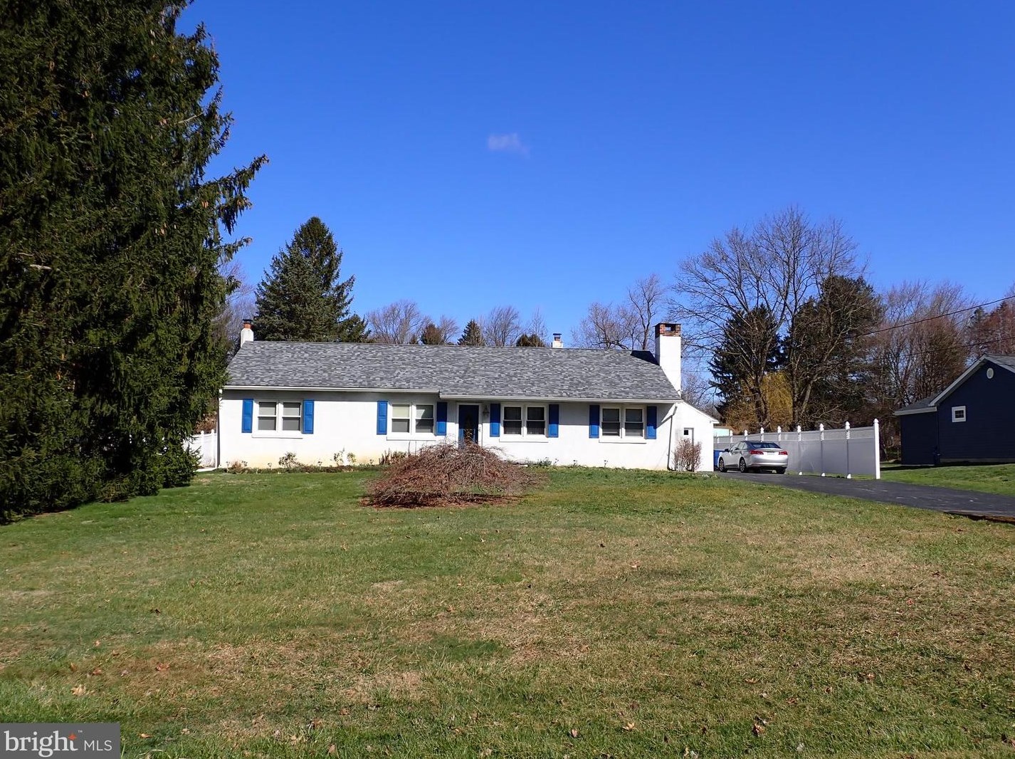 127 Culbertson Run Rd, Downingtown, PA 19335-1133