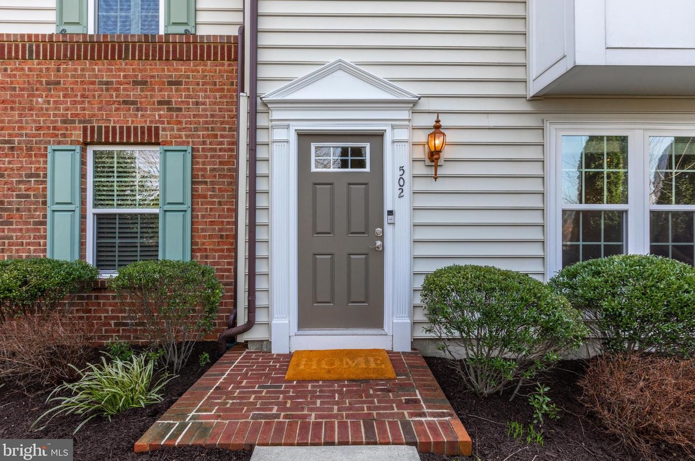 502 Raymond Dr, West Chester, PA 19380-2804