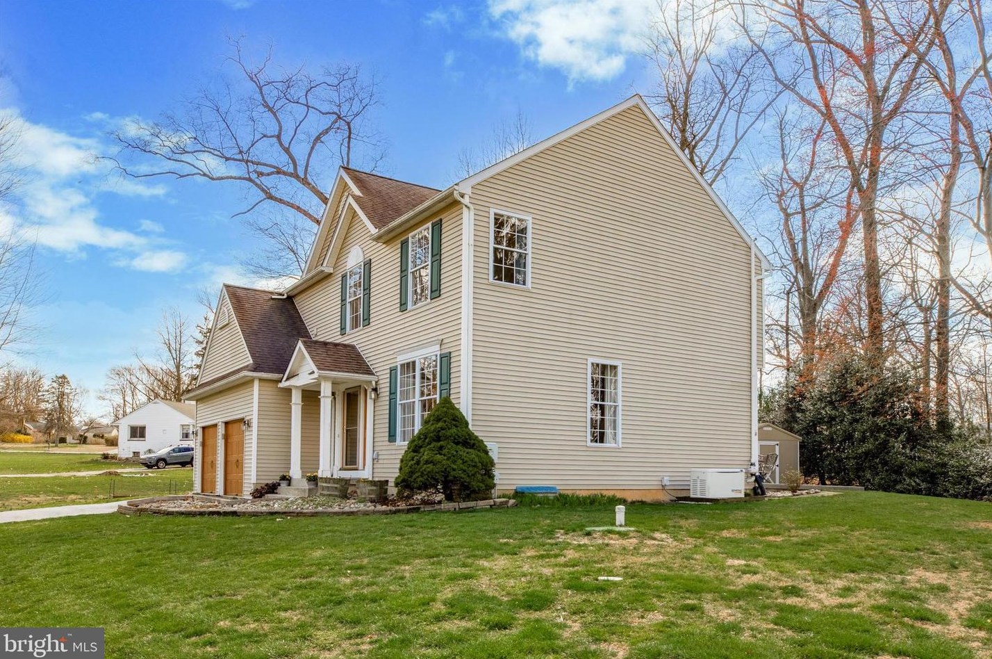4 Waters Rd, Frazer PA 19355-2033 exterior