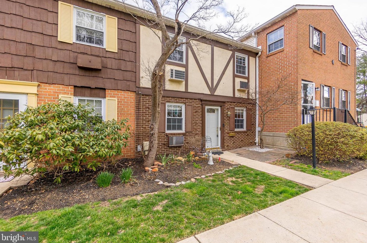 207 Walnut Hill Rd, West Chester, PA 19382-6520