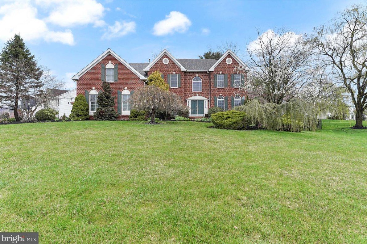 213 Grn Vly Rd, Exton PA 19341-2457 exterior