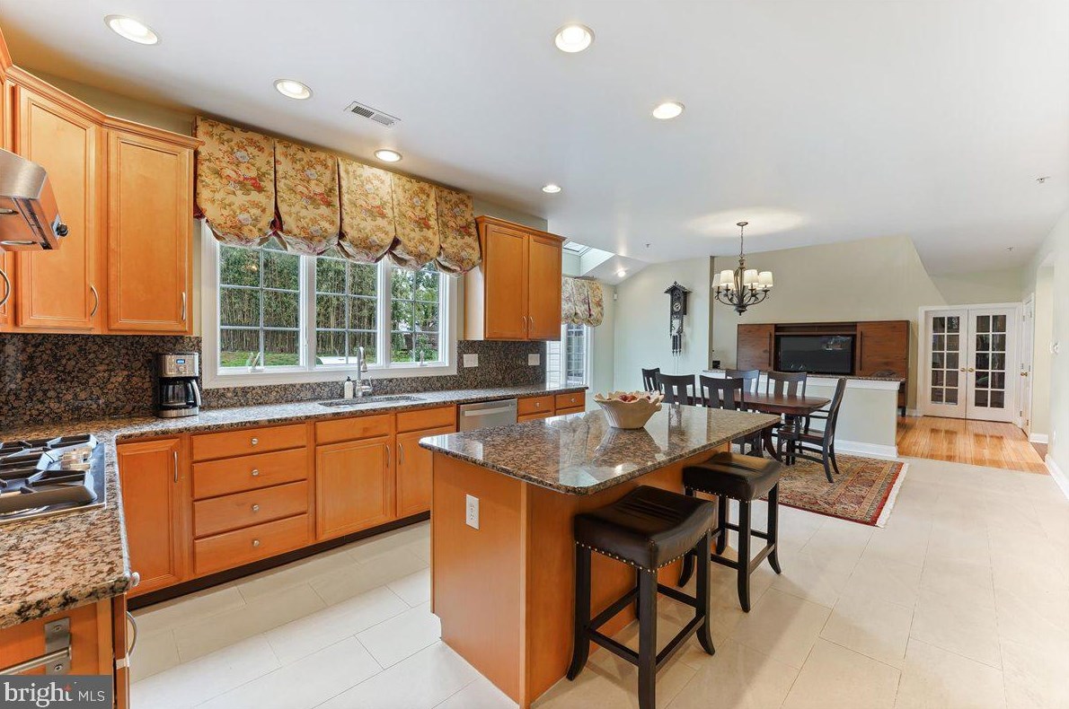 213 Grn Vly Rd, Exton PA 19341-2457 exterior