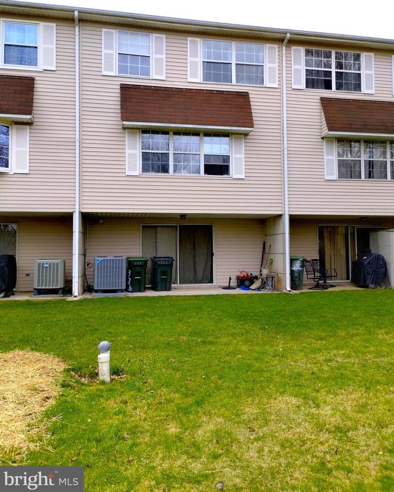 326 Carlyn Ct, Downingtown, PA 19335