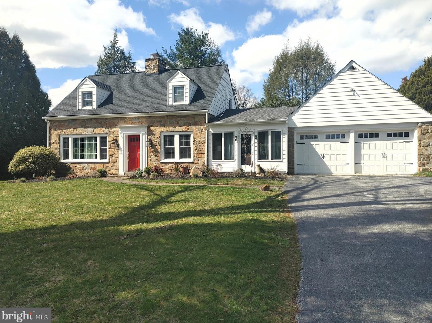 329 Taylors Mill Rd, West Chester, PA 19380-4109