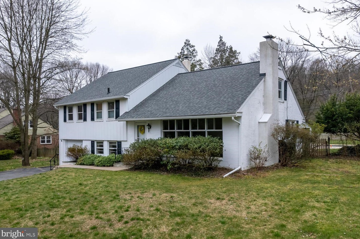 632 Wallace Dr, Wayne, PA 19087-1912