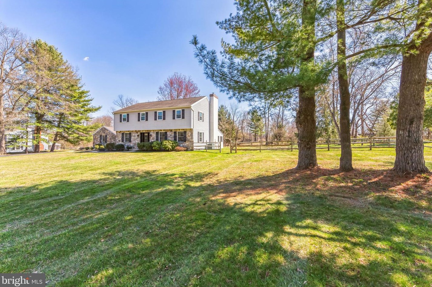 6 Pine Dr, Chester Springs, PA 19425