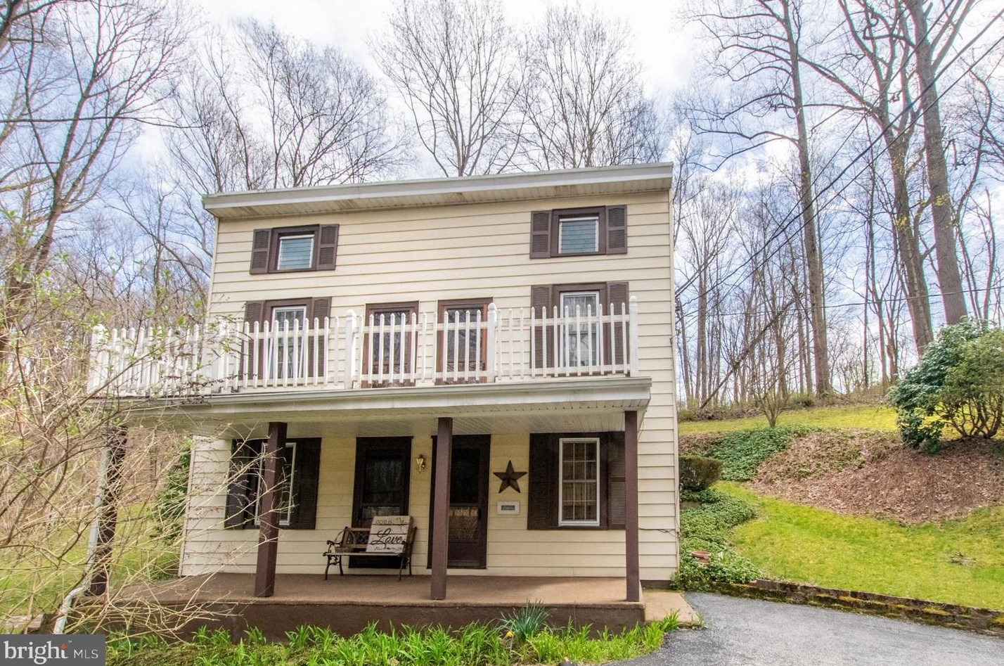 445 Hephzibah Hill Rd, Coatesville PA  19320-4462 exterior