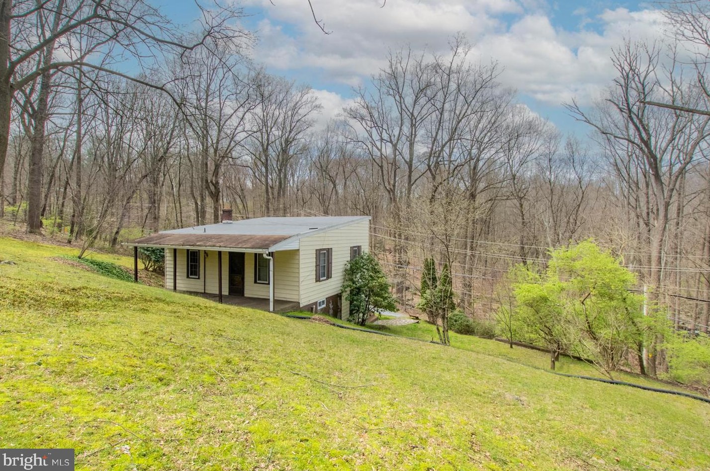 445 Hephzibah Hill Rd, Coatesville PA  19320-4462 exterior