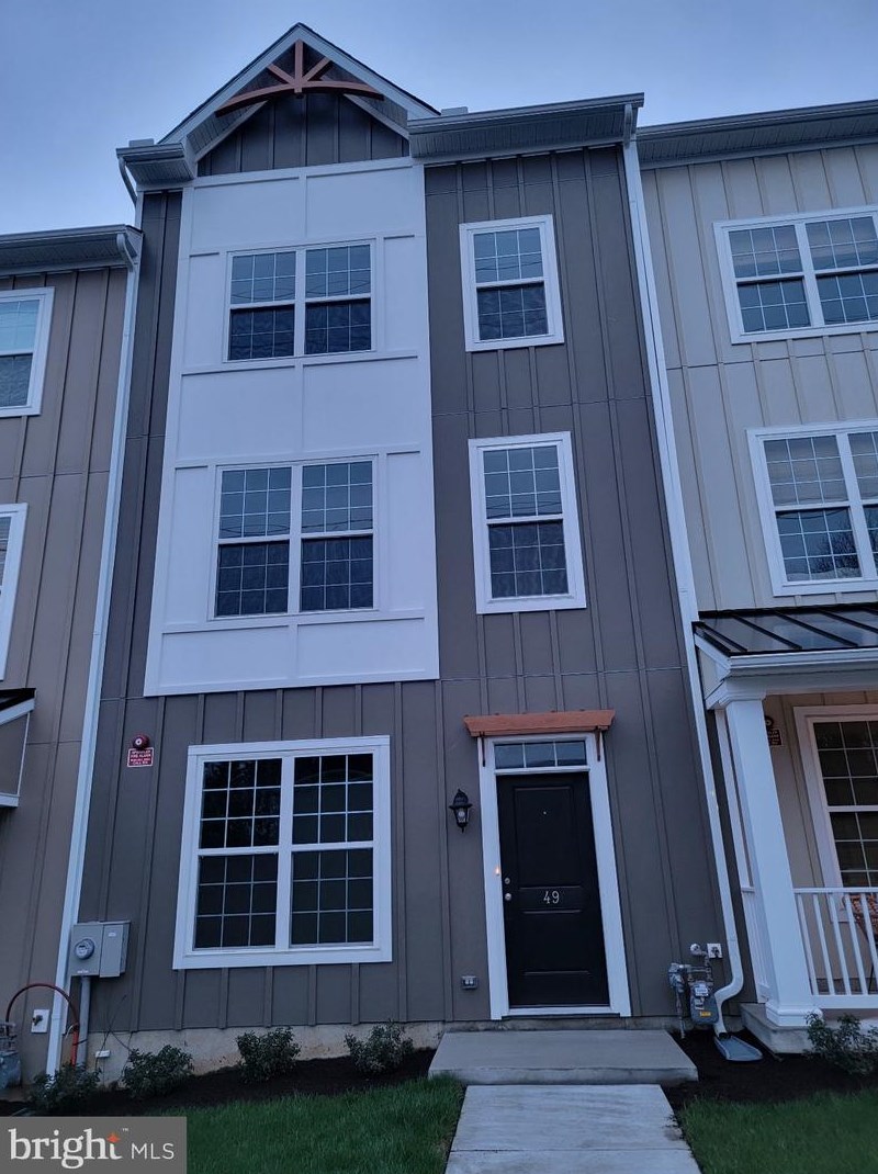 49 Ways Ln, Kennett Sq, PA 19348-2462