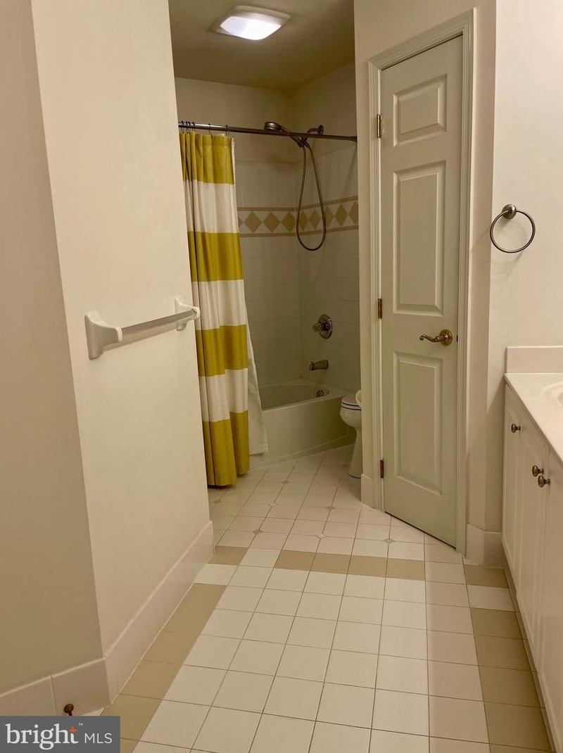 423 Bowen Dr, Exton PA  19341-2366 exterior