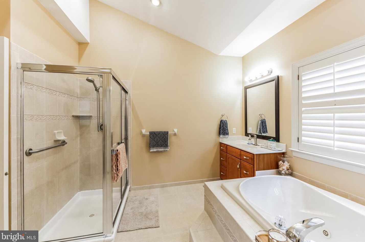 423 Bowen Dr, Exton PA  19341-2366 exterior