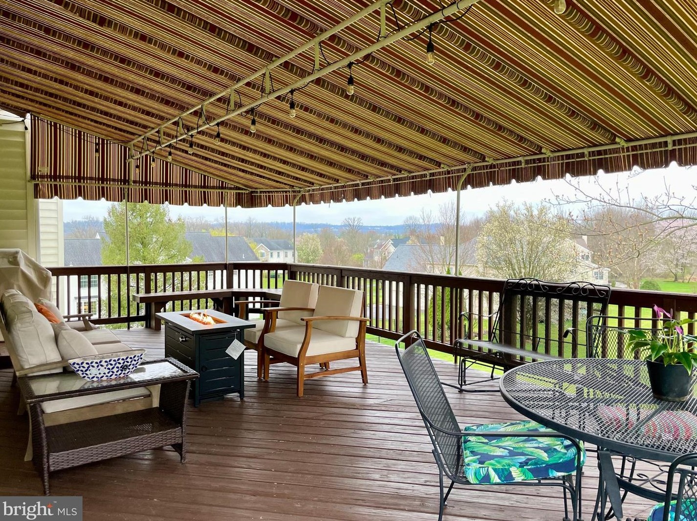 423 Bowen Dr, Exton PA  19341-2366 exterior