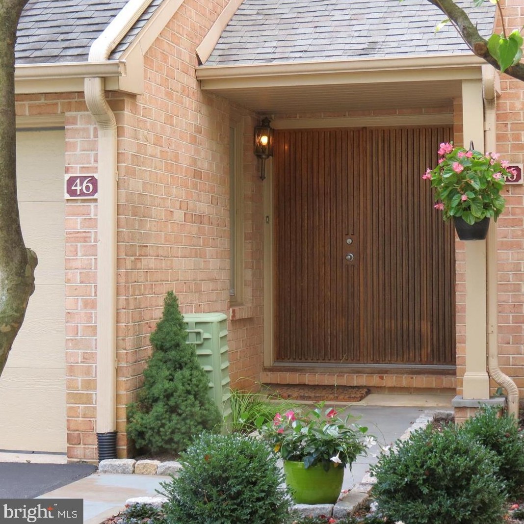 46 Militia Hill Dr, Wayne, PA 19087-5846