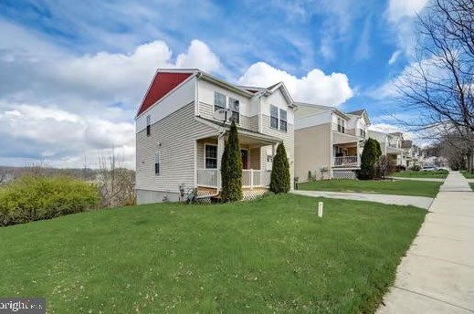 325 Community Ln, Coatesville PA  19320-3746 exterior