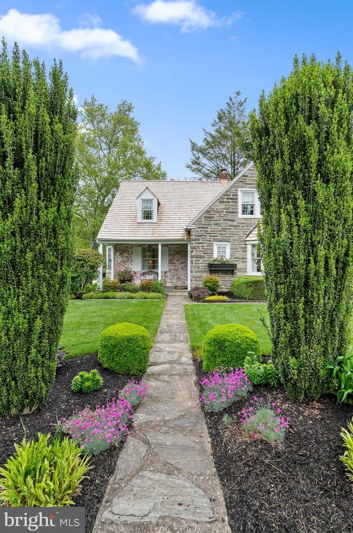 243 Walnut Rd, Wayne, PA 19087