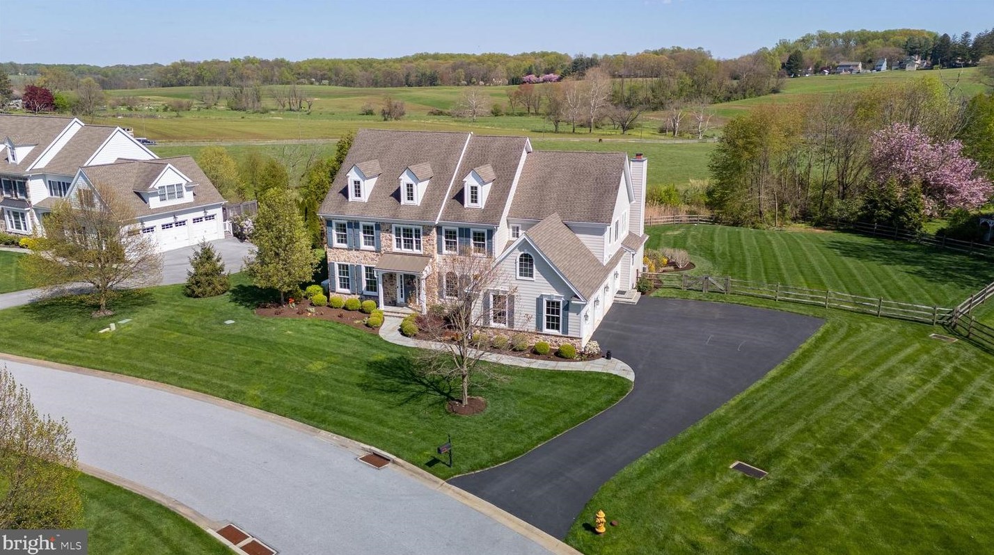 300 Laurali Dr, Kennett Sq, PA 19348