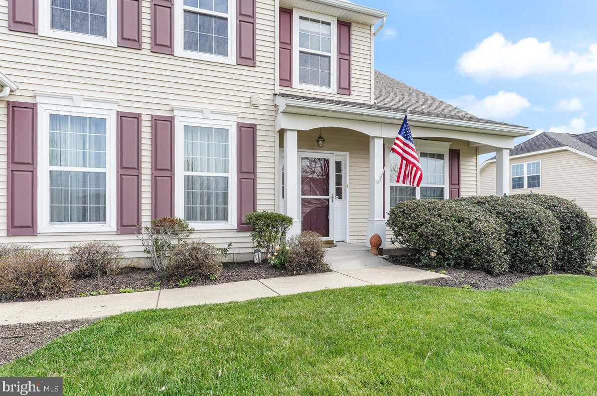 406 Westview Dr, Avondale, PA 19311-1377