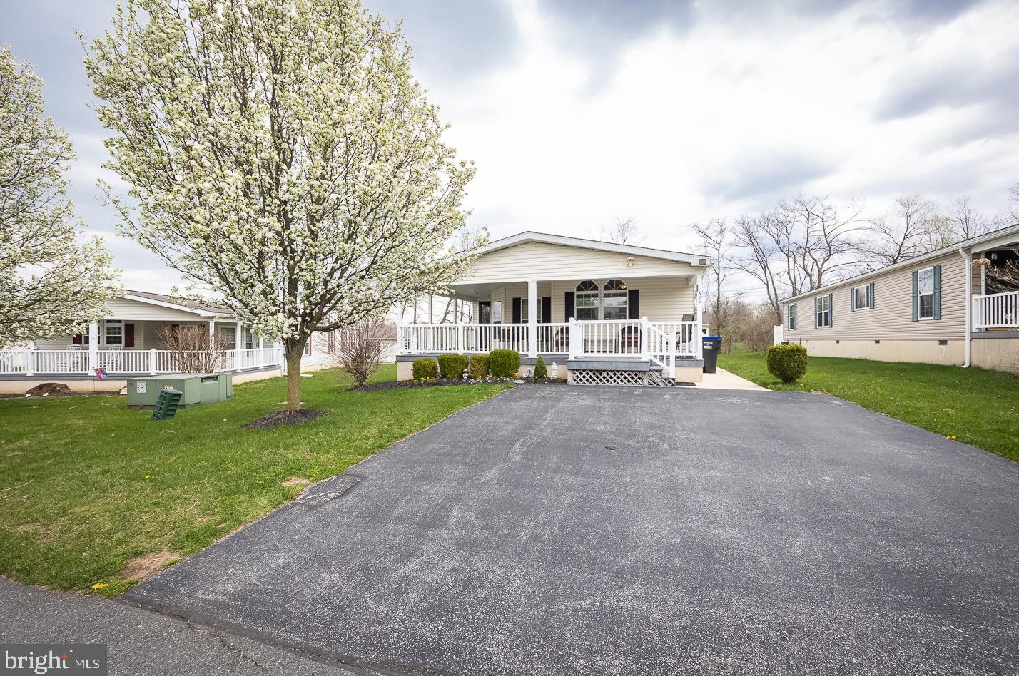 687 Farmland Way, Romansville, PA 19320-6135