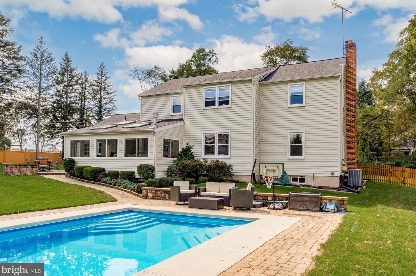 838 Conestoga Rd, Berwyn PA 19312-1360 exterior