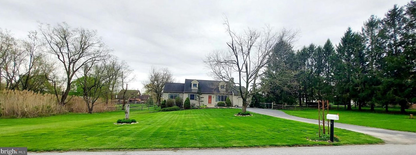 76 Holstein Dr, Parkesburg, PA 19365
