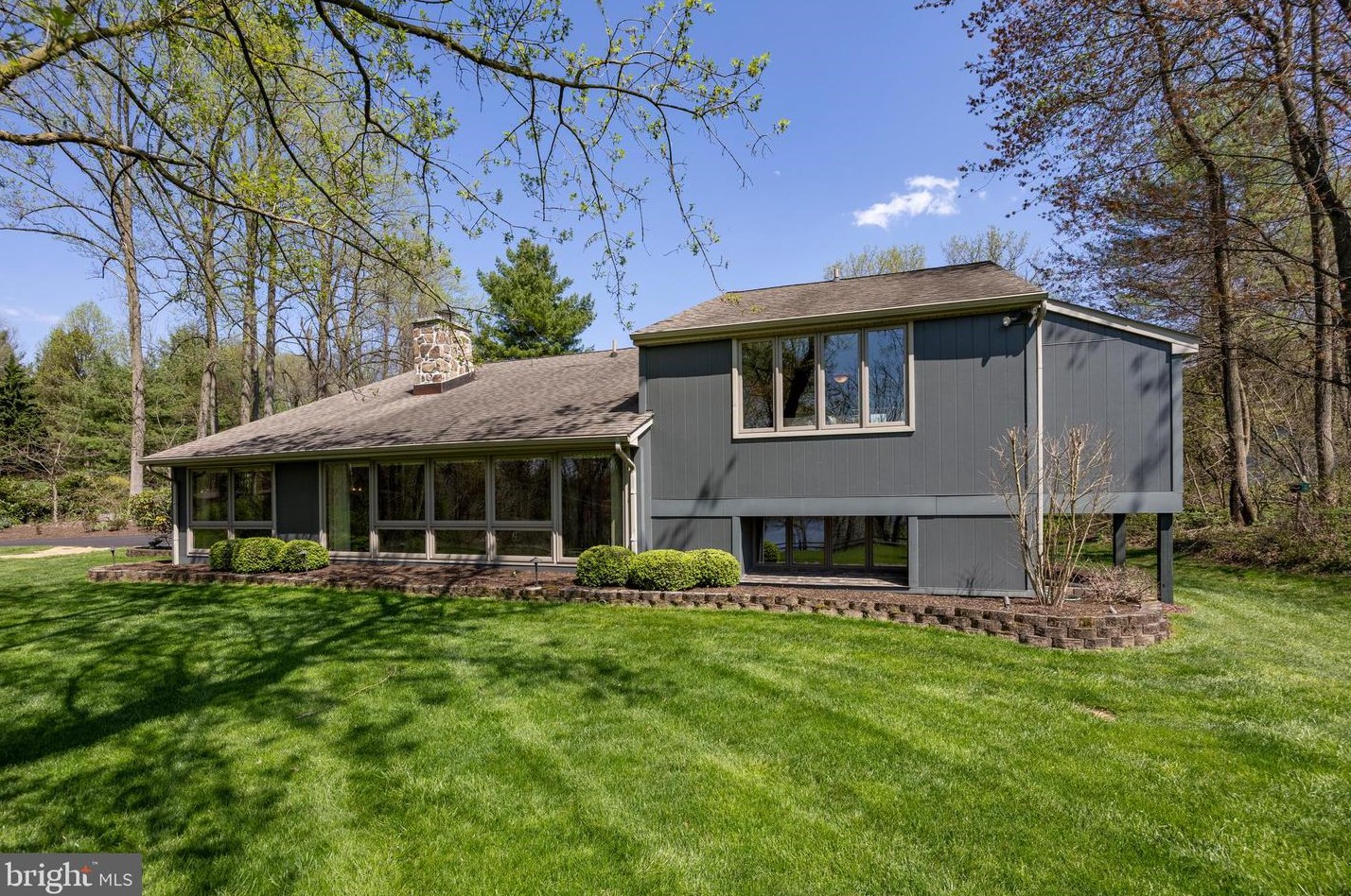 146 Zaleski Rd, Romansville, PA 19320