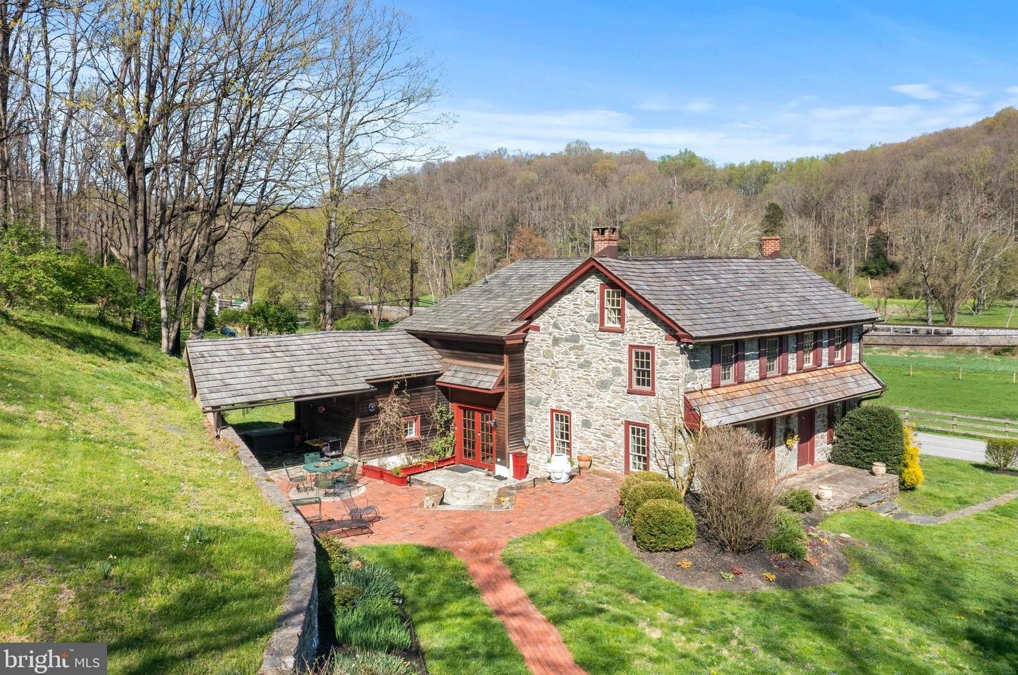 102 Brandywine Creek Rd, Coatesville, PA 19320