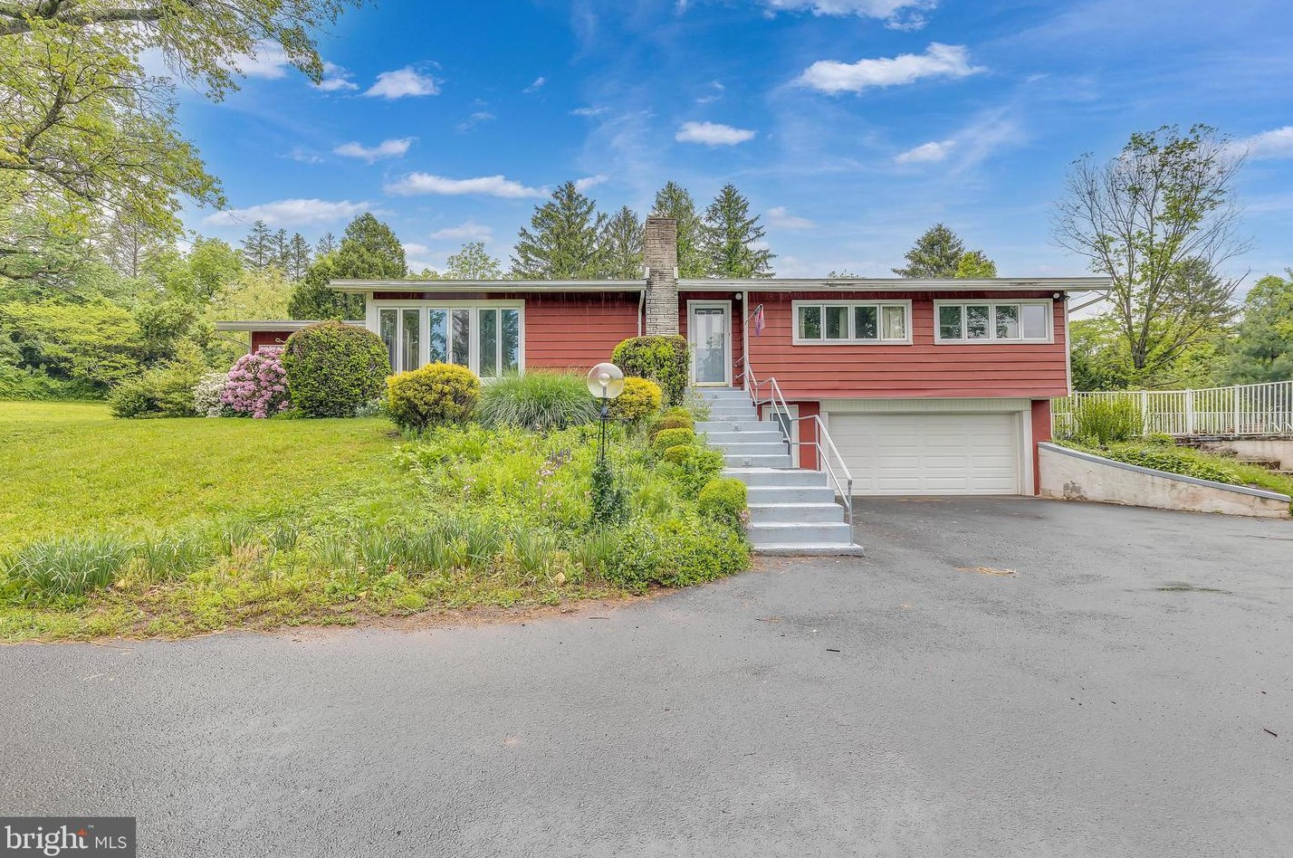 3260 Coventryville Rd, Pottstown, PA 19465-8537