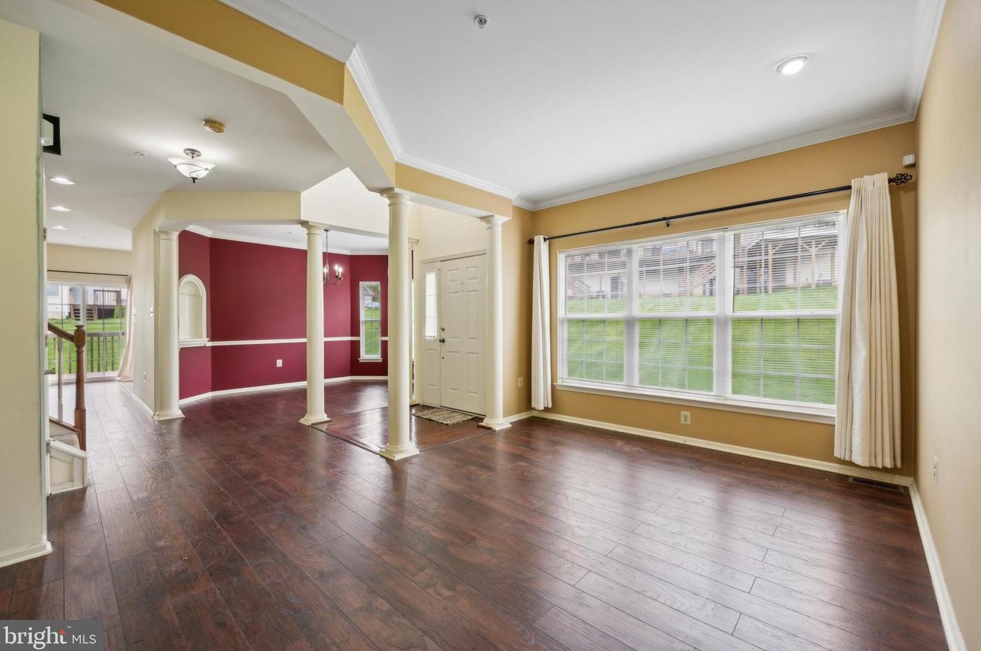 11 Adams Ln, Downingtown, PA 19335