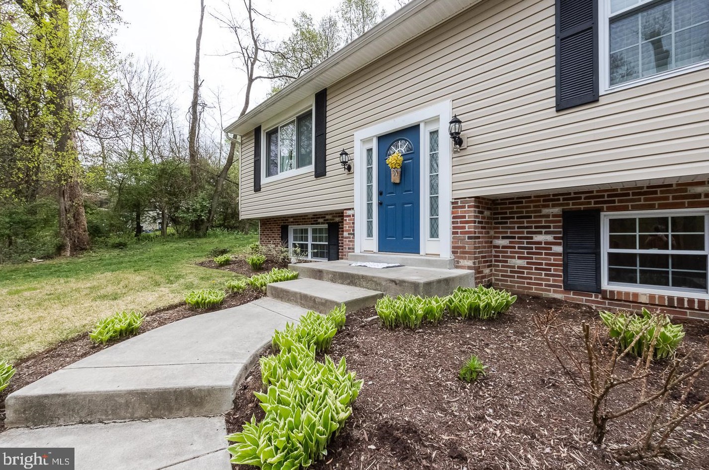208 Jonathan Dr, Coatesville, PA 19320
