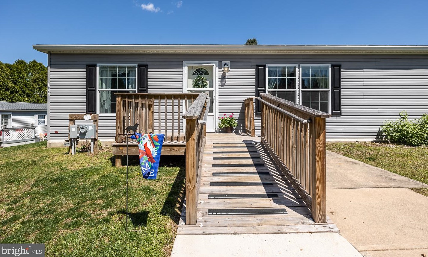 1027 Appleville Rd, West Chester, PA 19380-1589