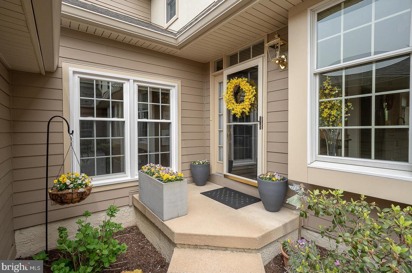 336 Lea Dr, West Chester, PA 19382-8247